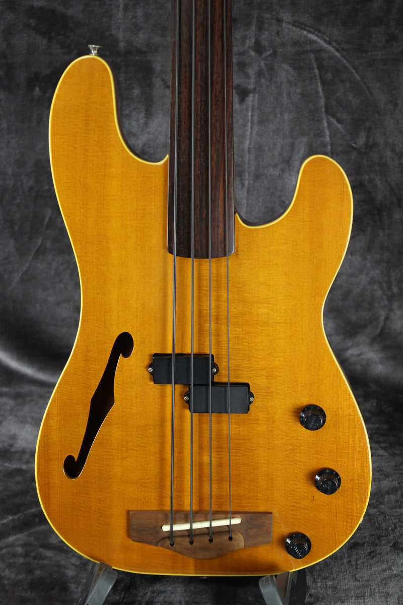 Fender Precision PBAC-950FL A/E Fretless Bass MIJ – Empire Guitars