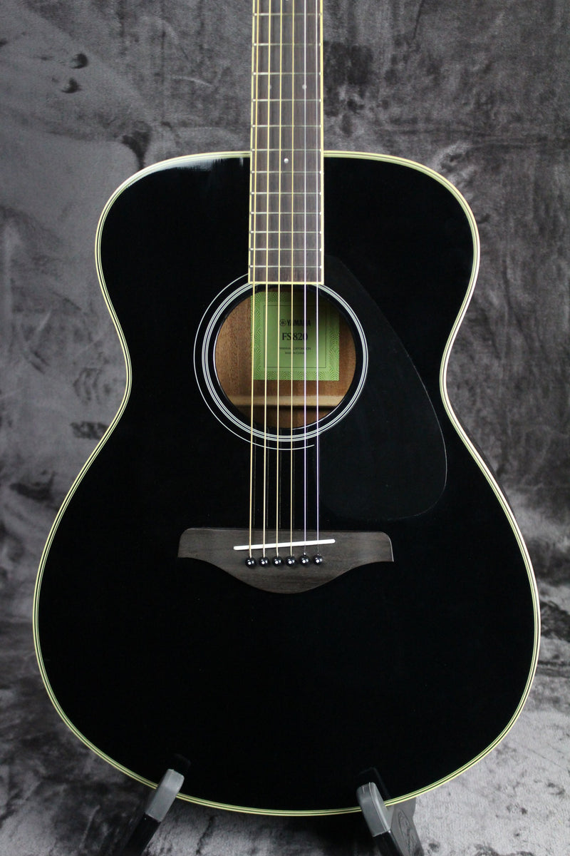 Yamaha FS820 – Empire Guitars
