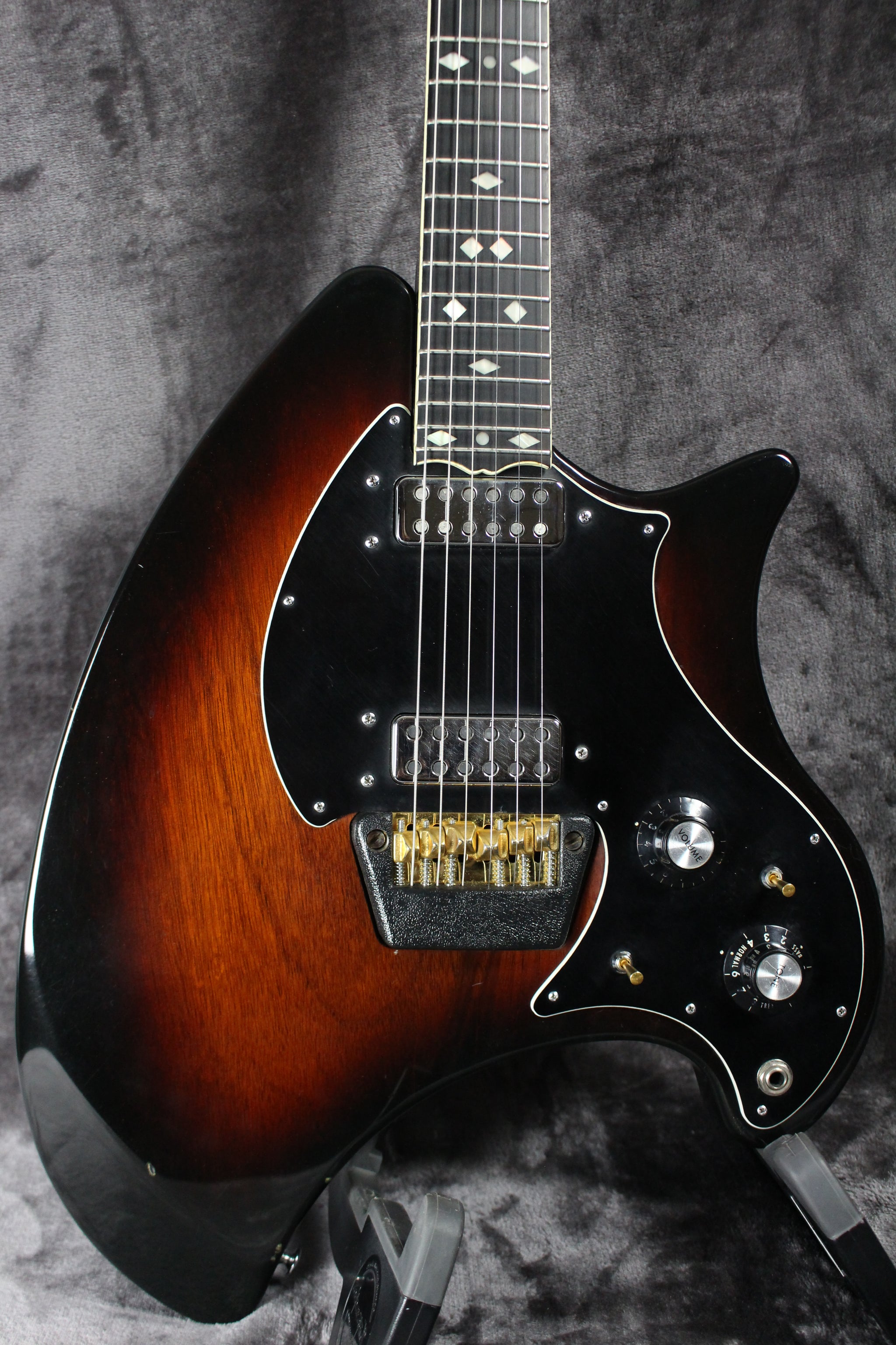 1973-1975 Ovation Deacon – Empire Guitars
