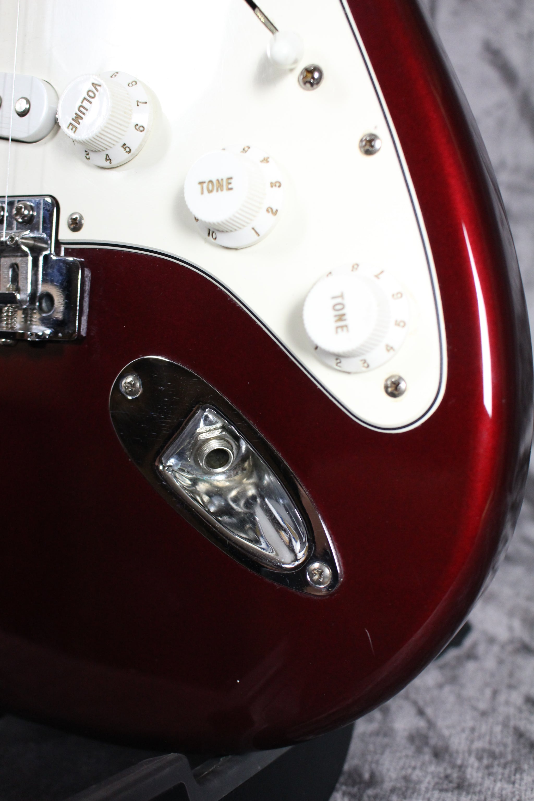 2000 Fender Standard Stratocaster MIM Midnight Wine – Empire Guitars