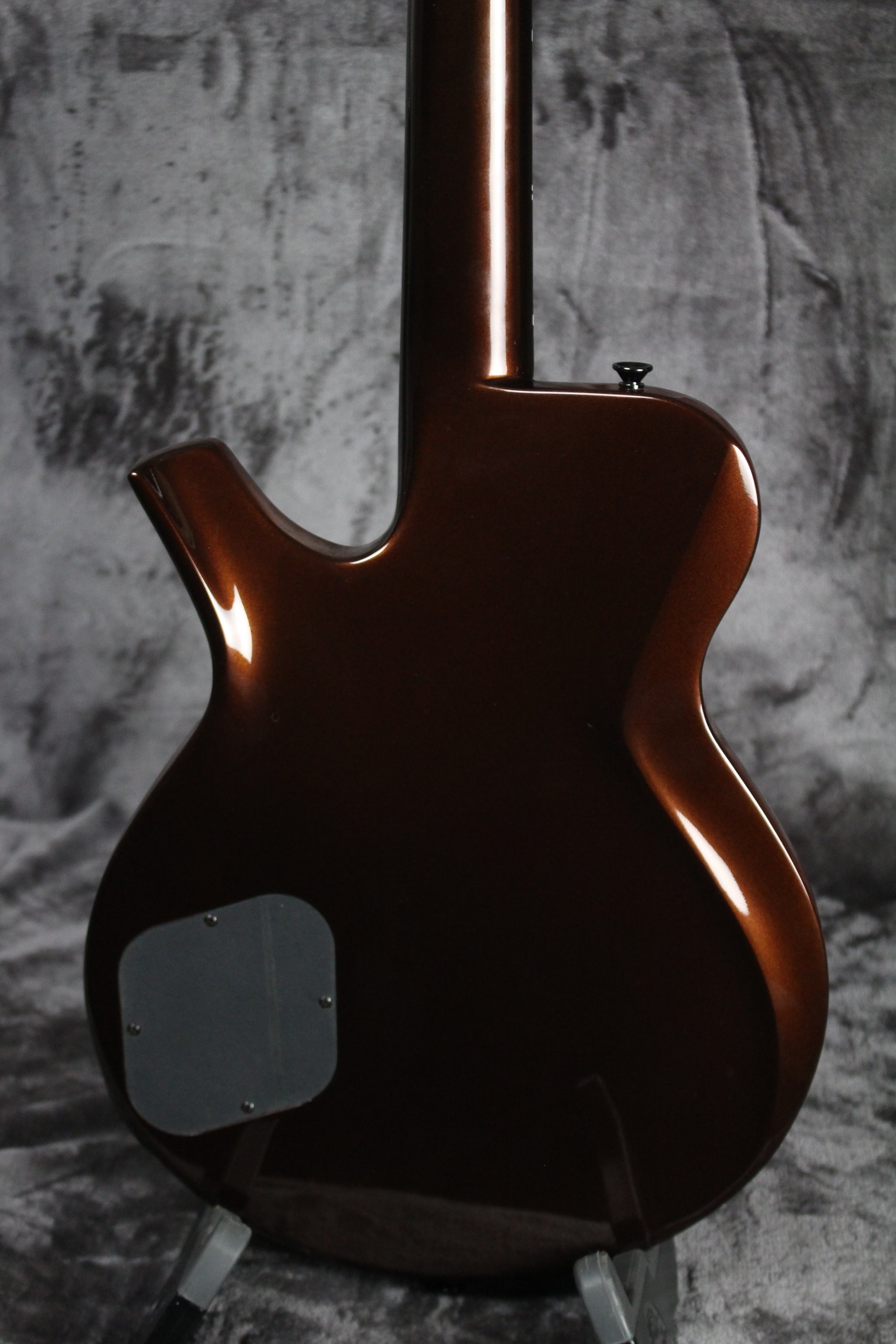Parker Announces Single-Cut Fly Availability - Premier Guitar 【 C