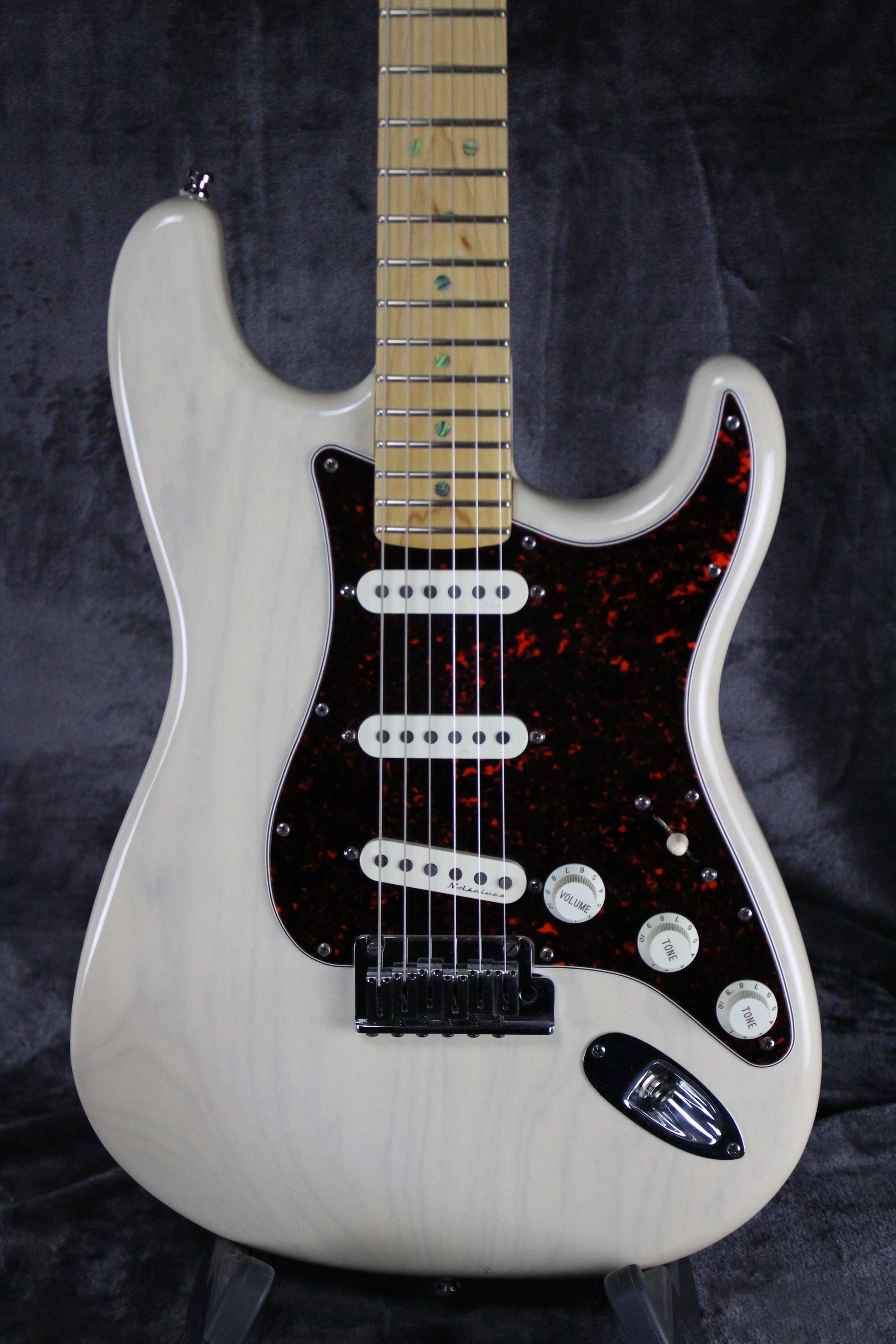 1998 Fender American Deluxe Stratocaster – Empire Guitars