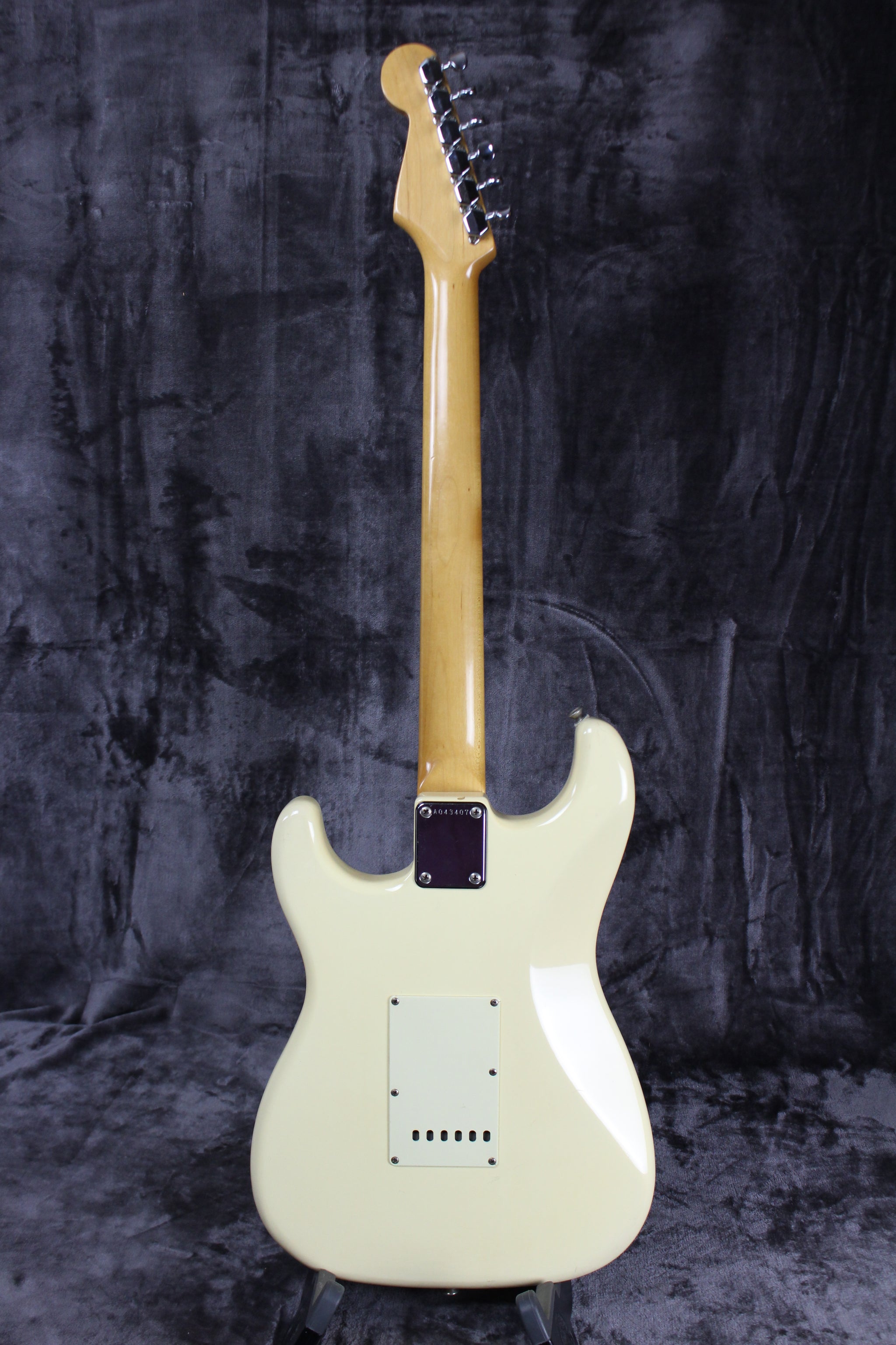 Squier Stratocaster ホワイト 1983-1984 Squier Stratocaster Arctic White 72 Reissue 3 Bolt