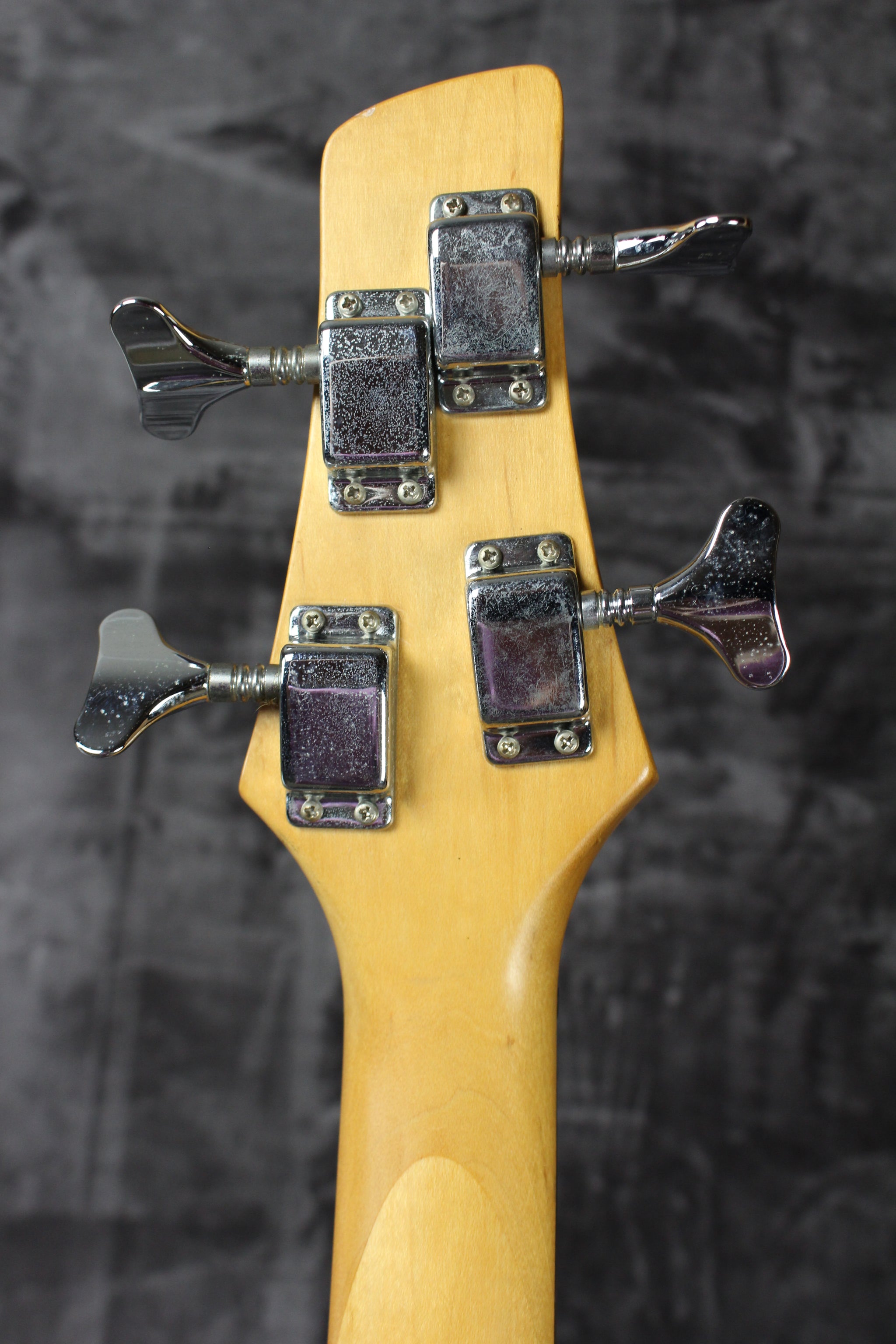 Ibanez GIO SOUNDGEAR ゴールド Ibanez GIO Soundgear Bass – Empire Guitars