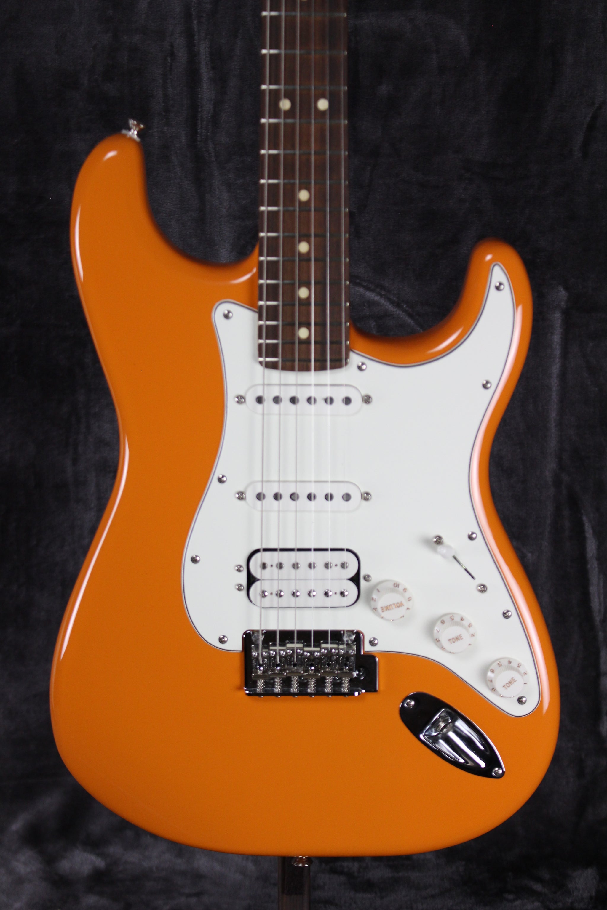 2023 Fender Player Stratocaster HSS Capri Orange – Empire