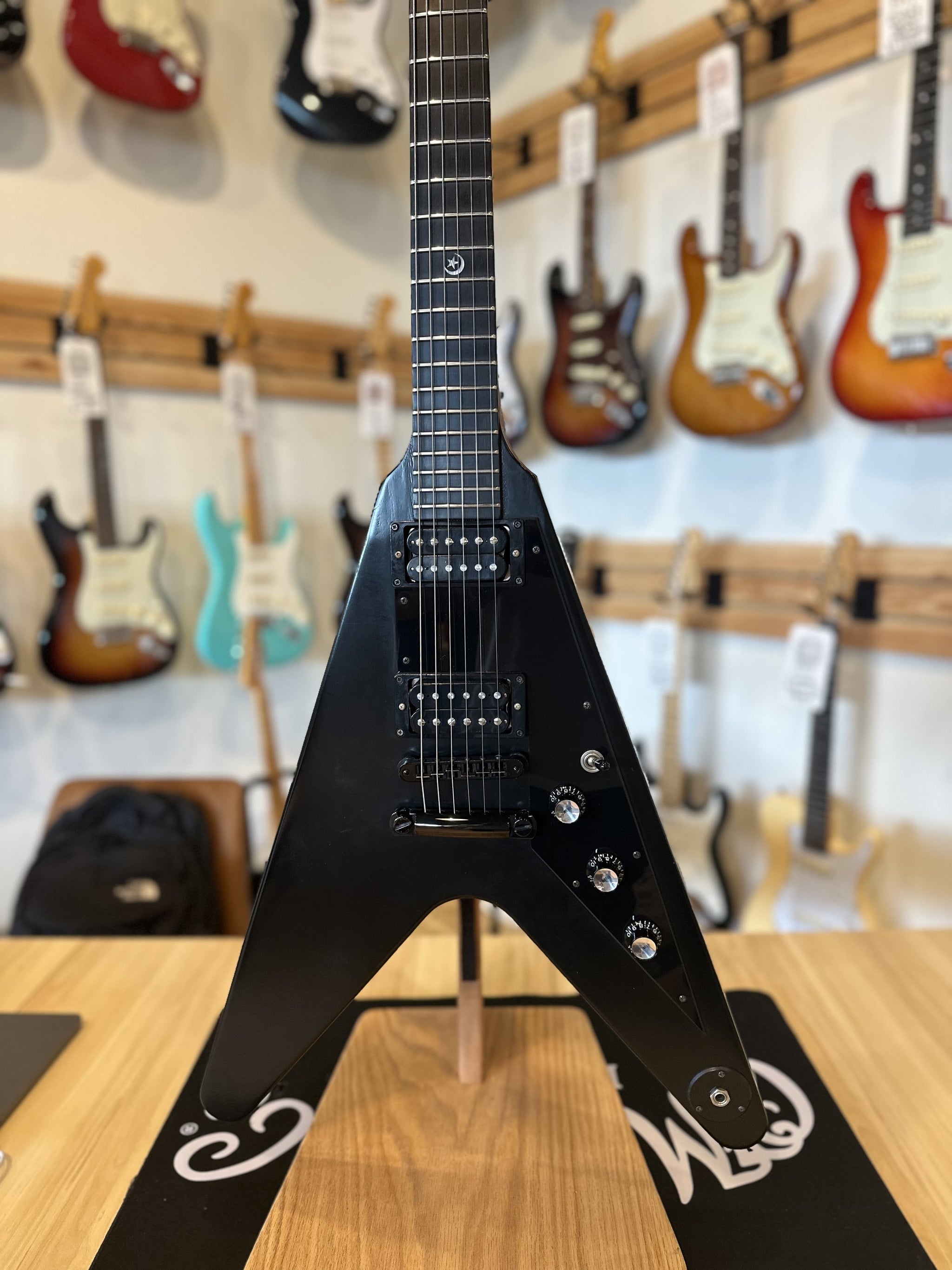 2001 Gibson Gothic Flying V – Empire Guitars