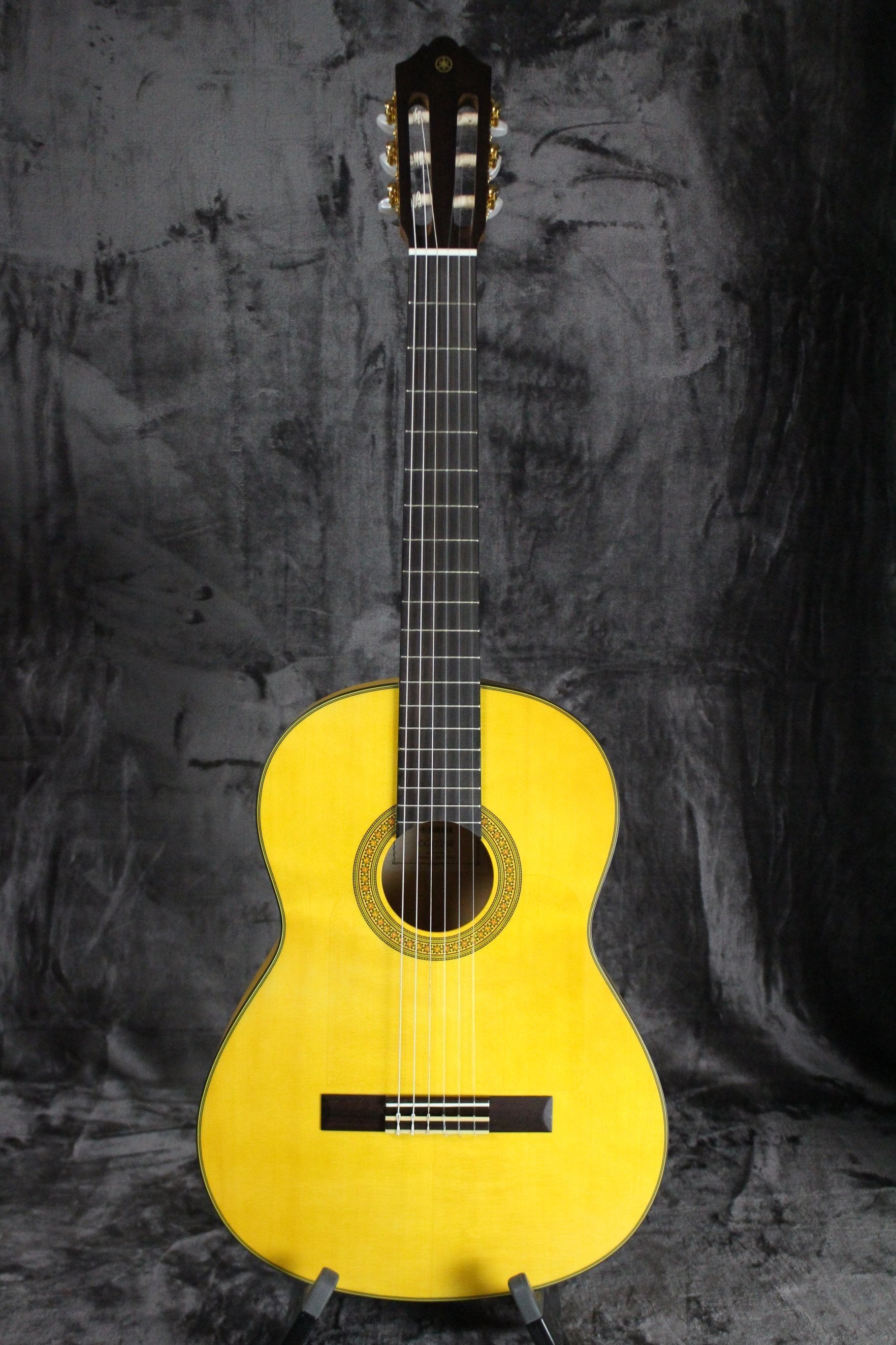 Yamaha Acoustic – Empire Guitars