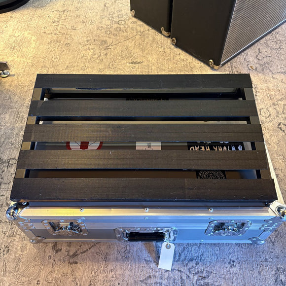 Pedaltrain Novo 24 w/ Road Case