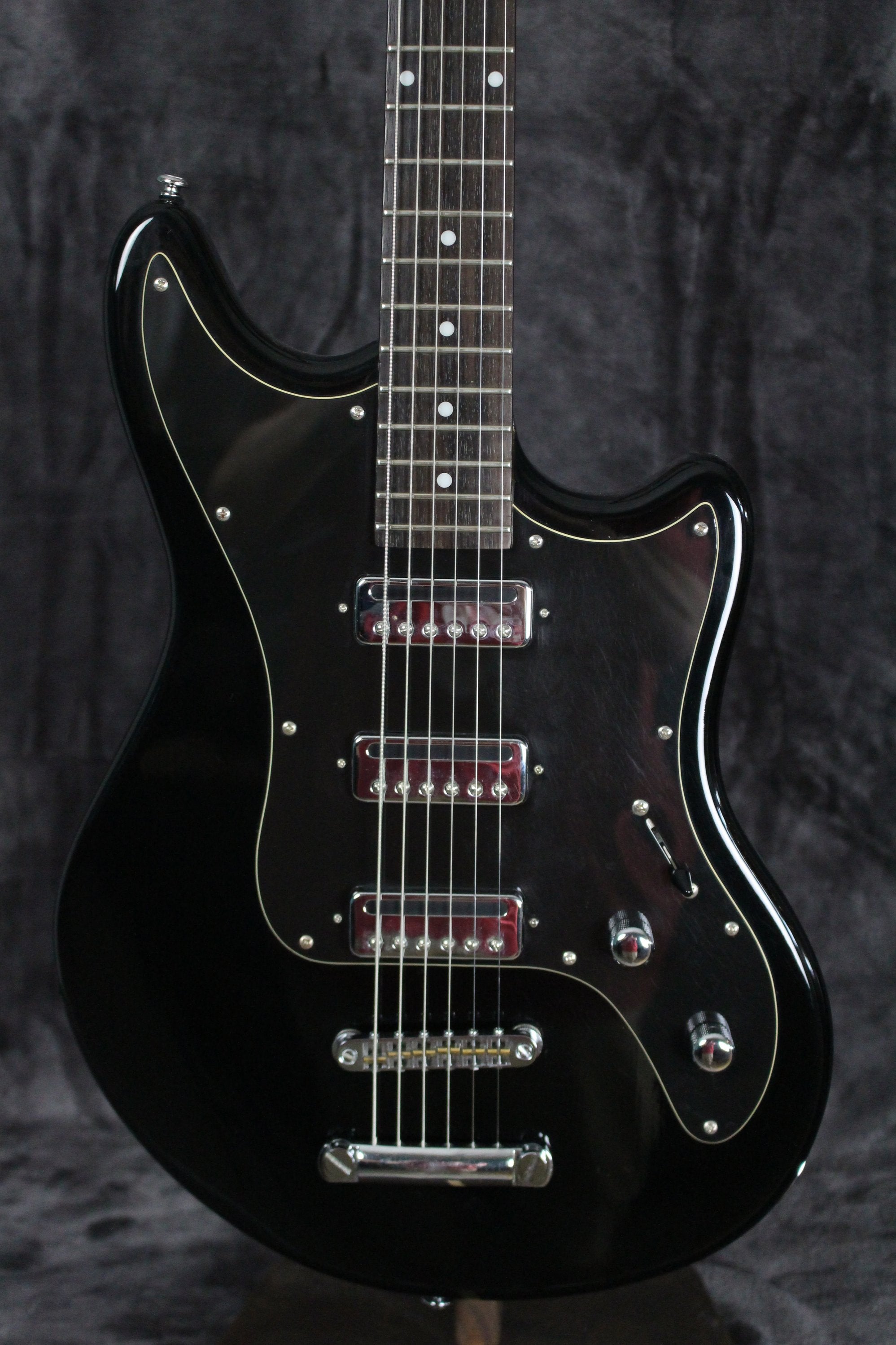 Schecter Hellcat VI Black – Empire Guitars