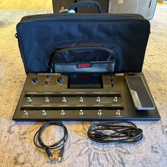 Headrush Pedal Board w/ Gator bag