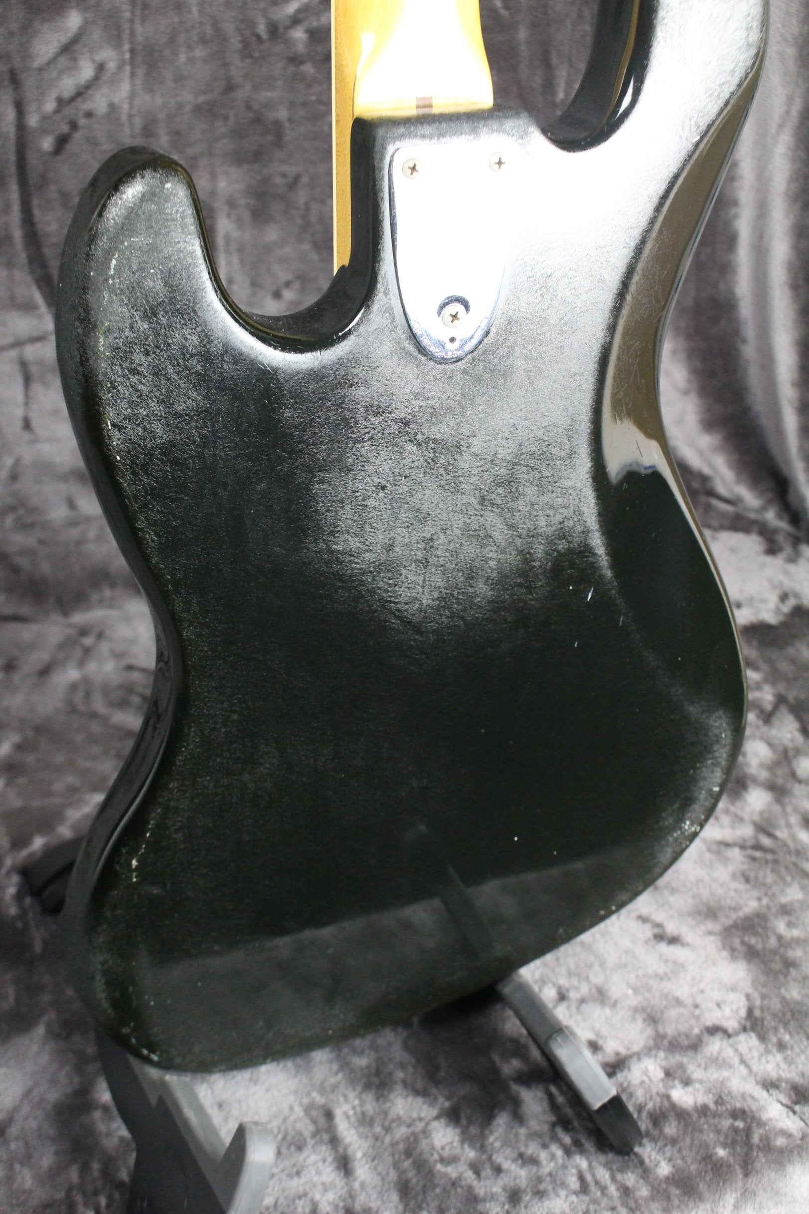 1981 Fender Jazz Bass – Empire Guitars