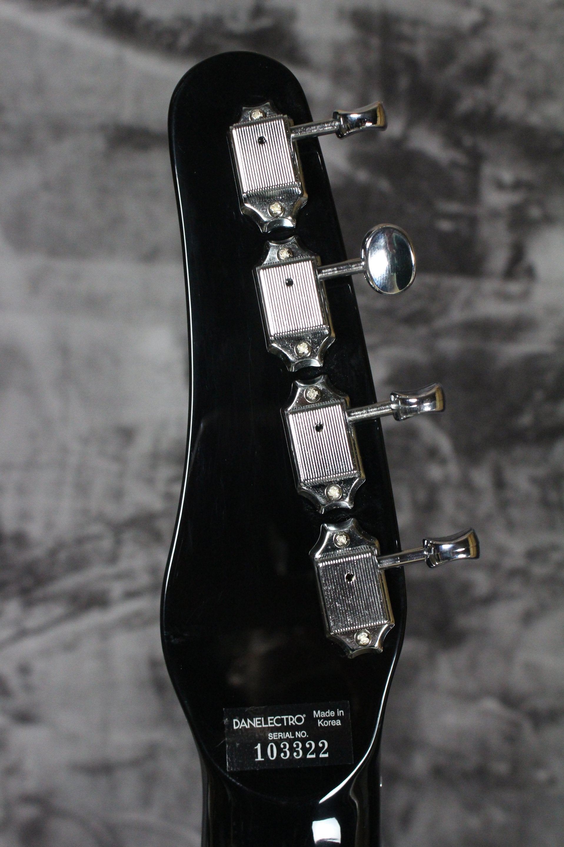 Danelectro 56 single cutaway bass sales