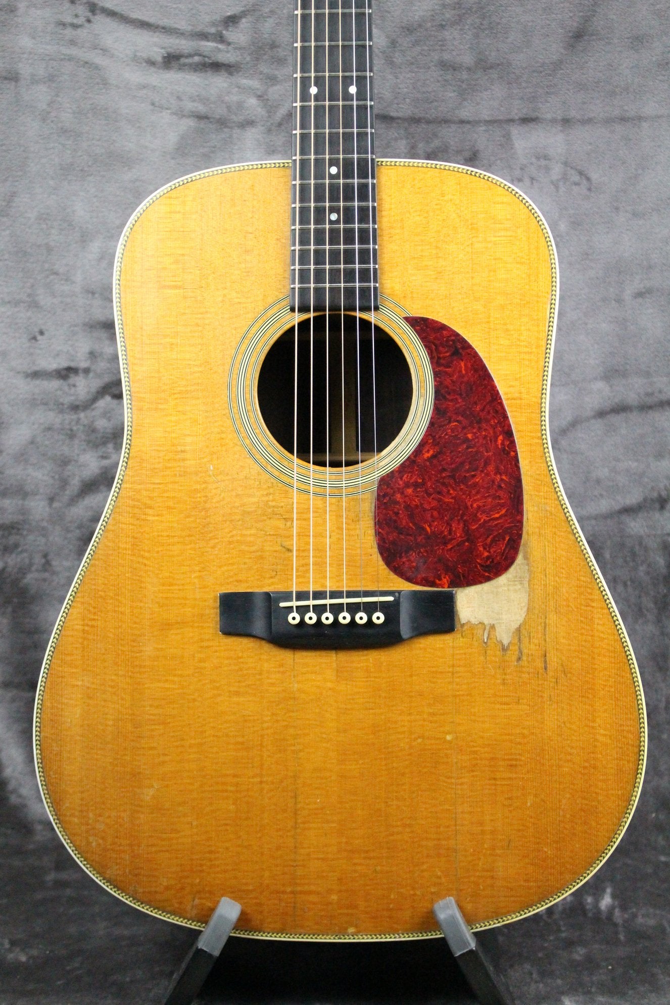 Martin HD-28 マーティン Martin HD-28 Acoustic Guitar | Martin Guitar