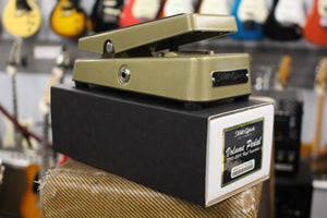 Xotic Effects Volume Pedal 250k Gold Used