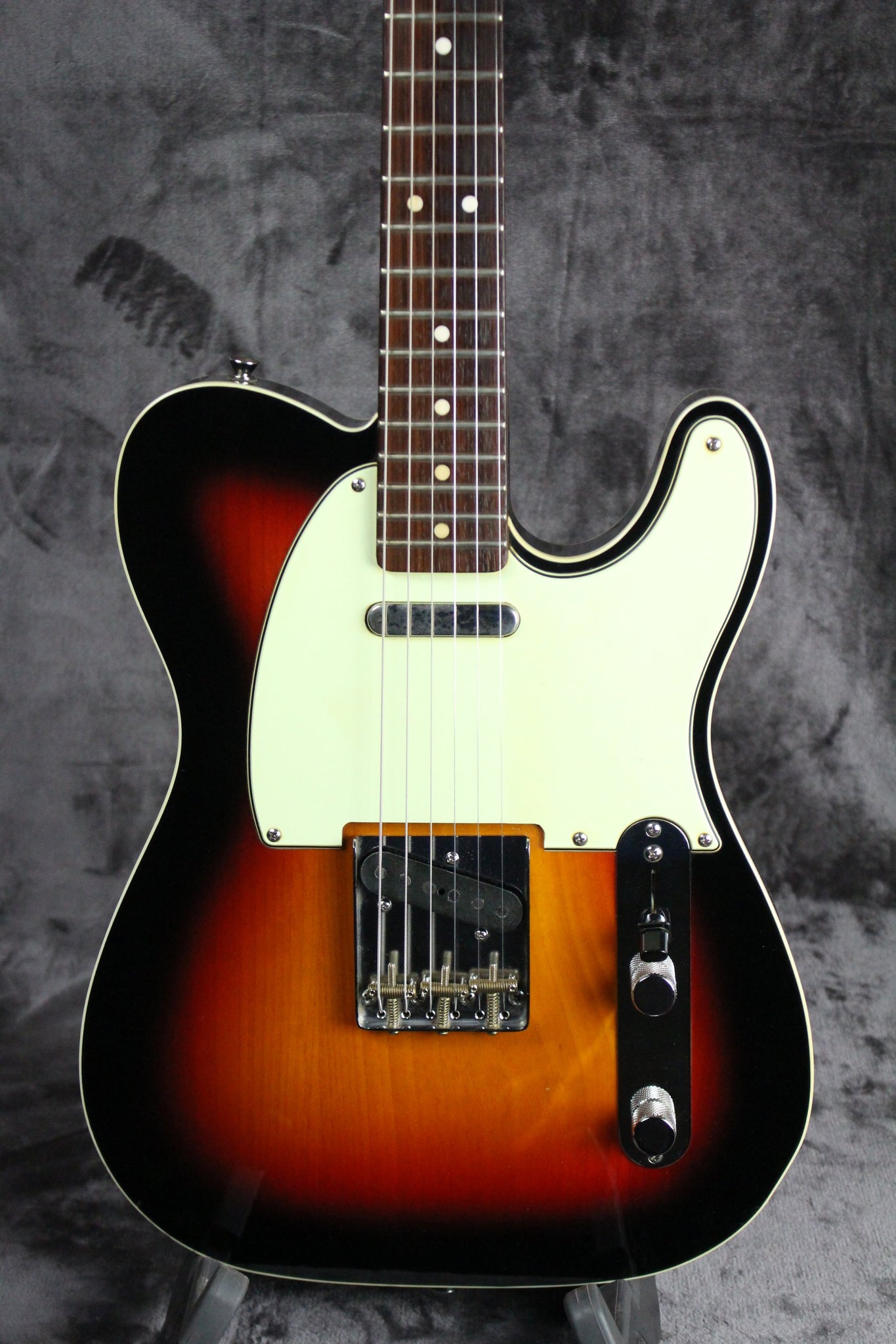 Squier Classic Vibe 60s Telecaster Custom – Empire Guitars