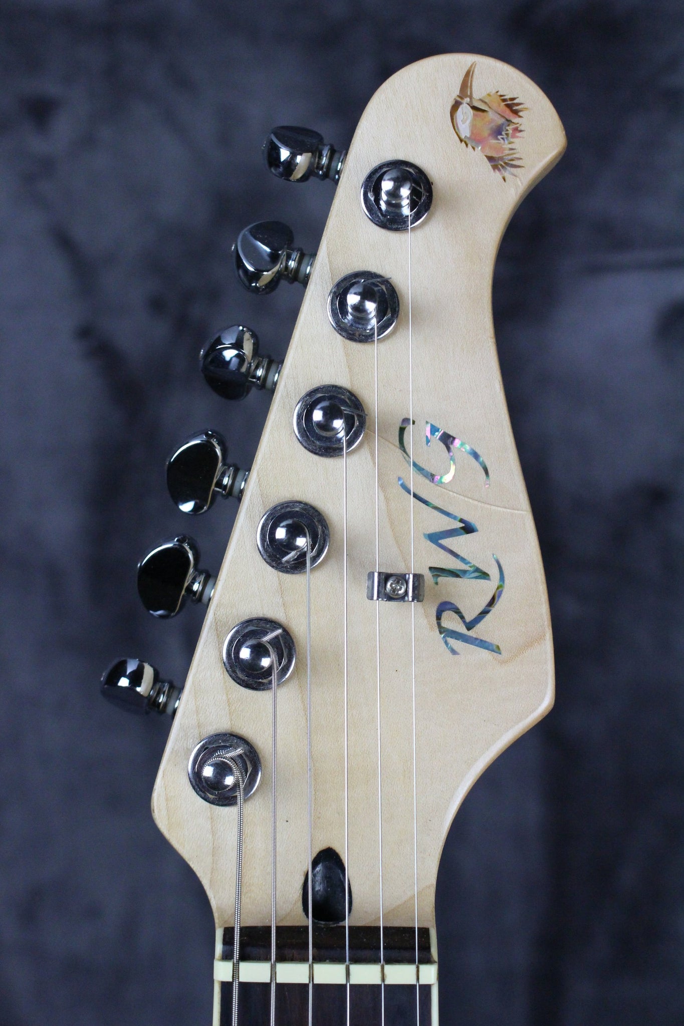 Raven West Guitars S-Style – Empire Guitars