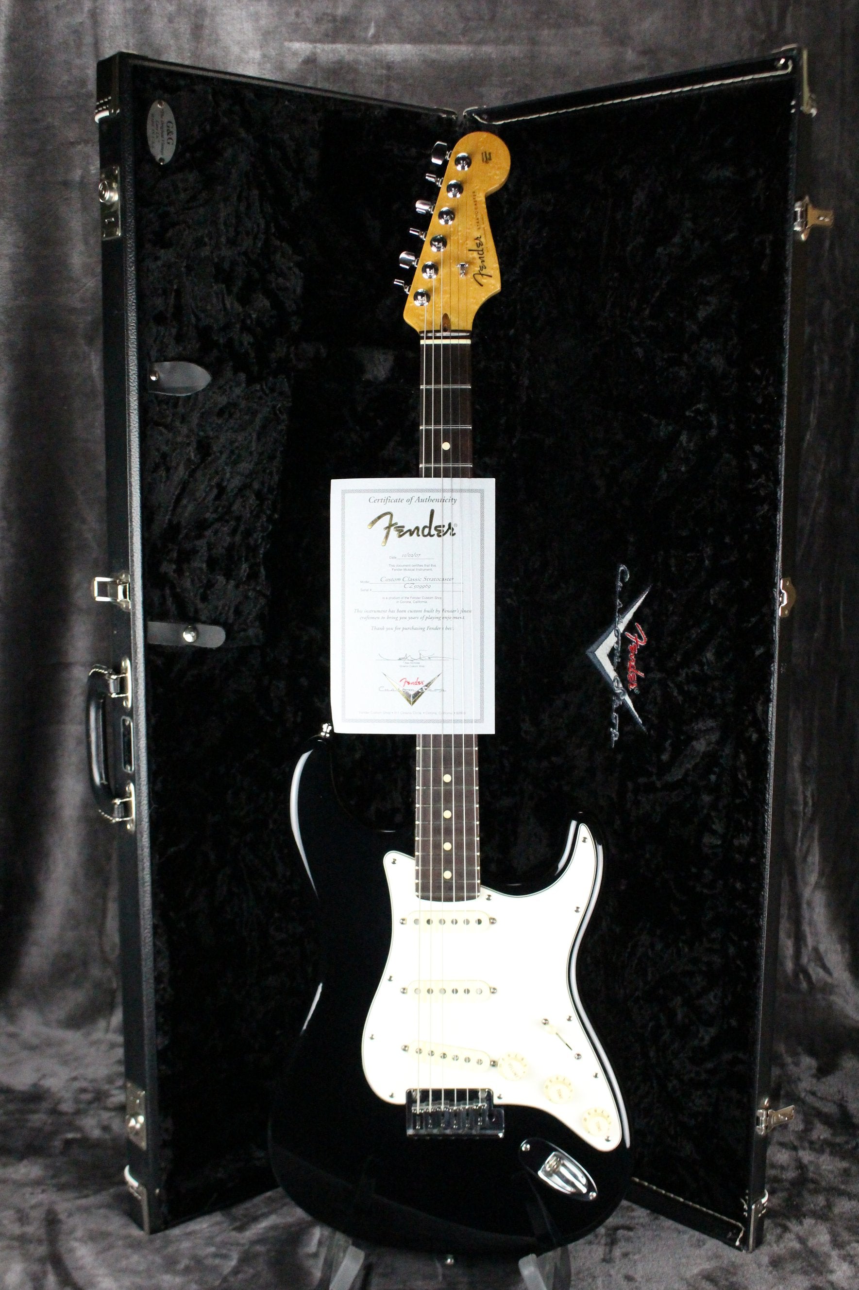 ギター Fender Stratocaster Custom Classic medium_4d79111f-53d6-4598-9df1