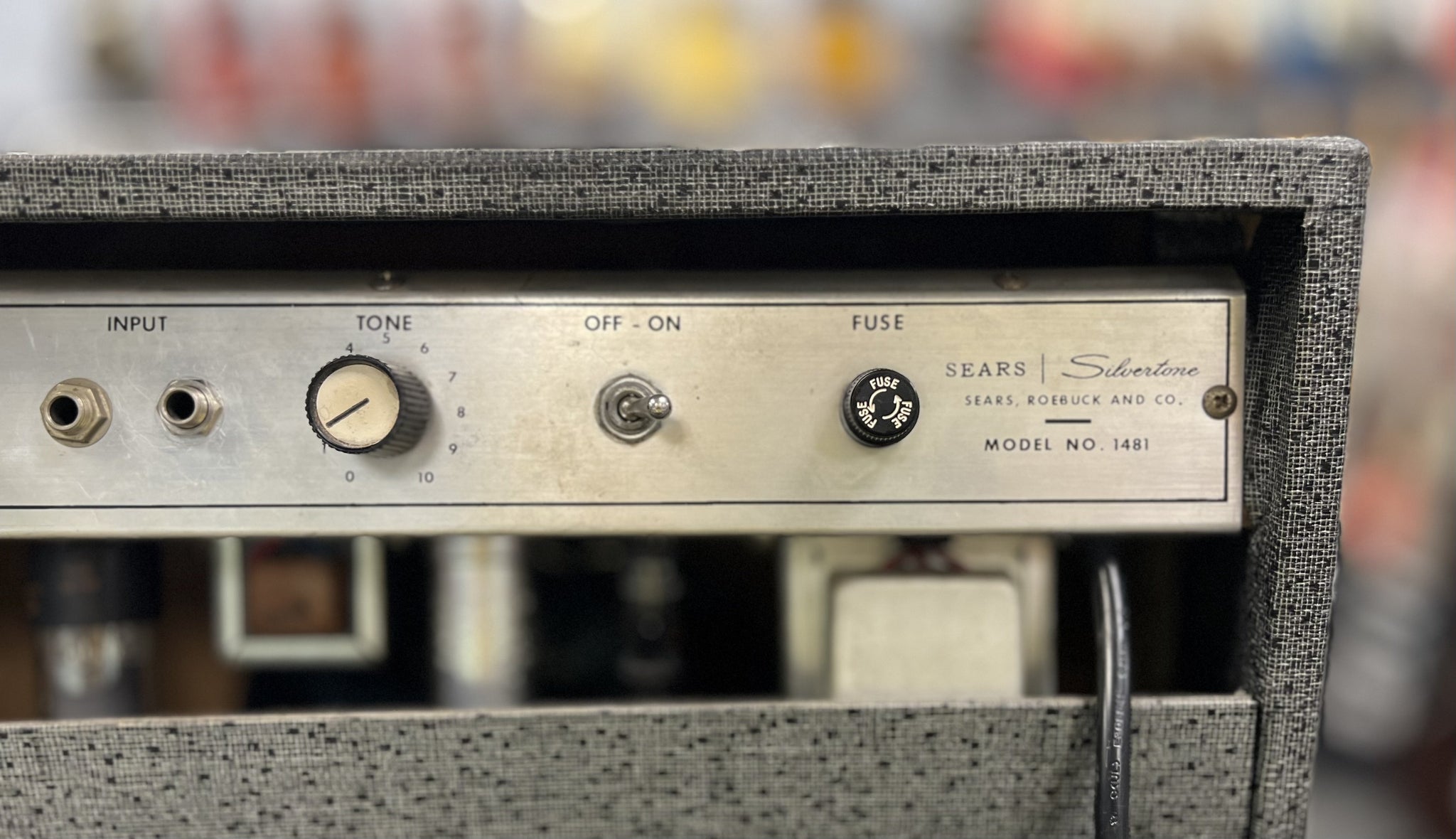 Sears Silvertone Model No. 1481 – Empire Guitars
