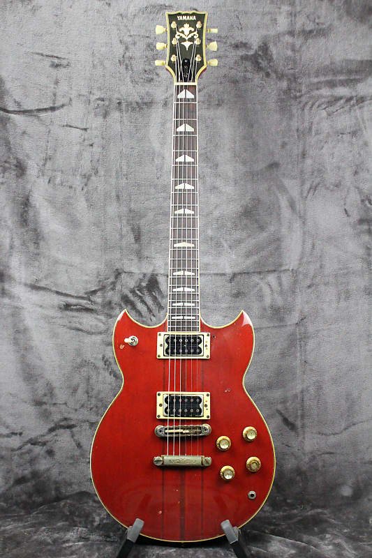 Yamaha SG1500 1982 Transparent Red