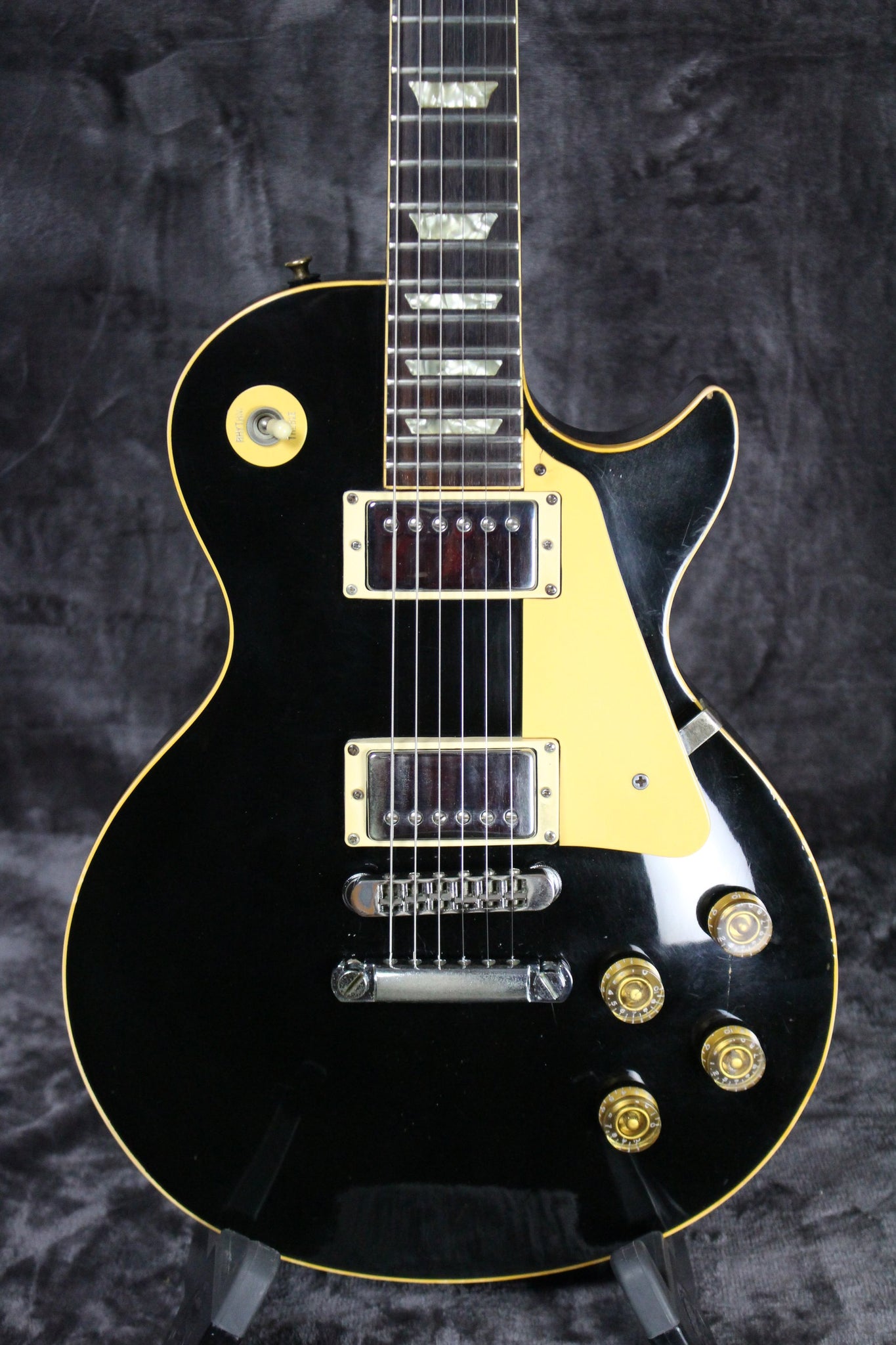 1982 Gibson Les Paul Standard – Empire Guitars