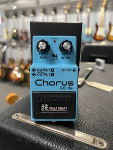 Boss Waza Craft Chorus CE-2W Used