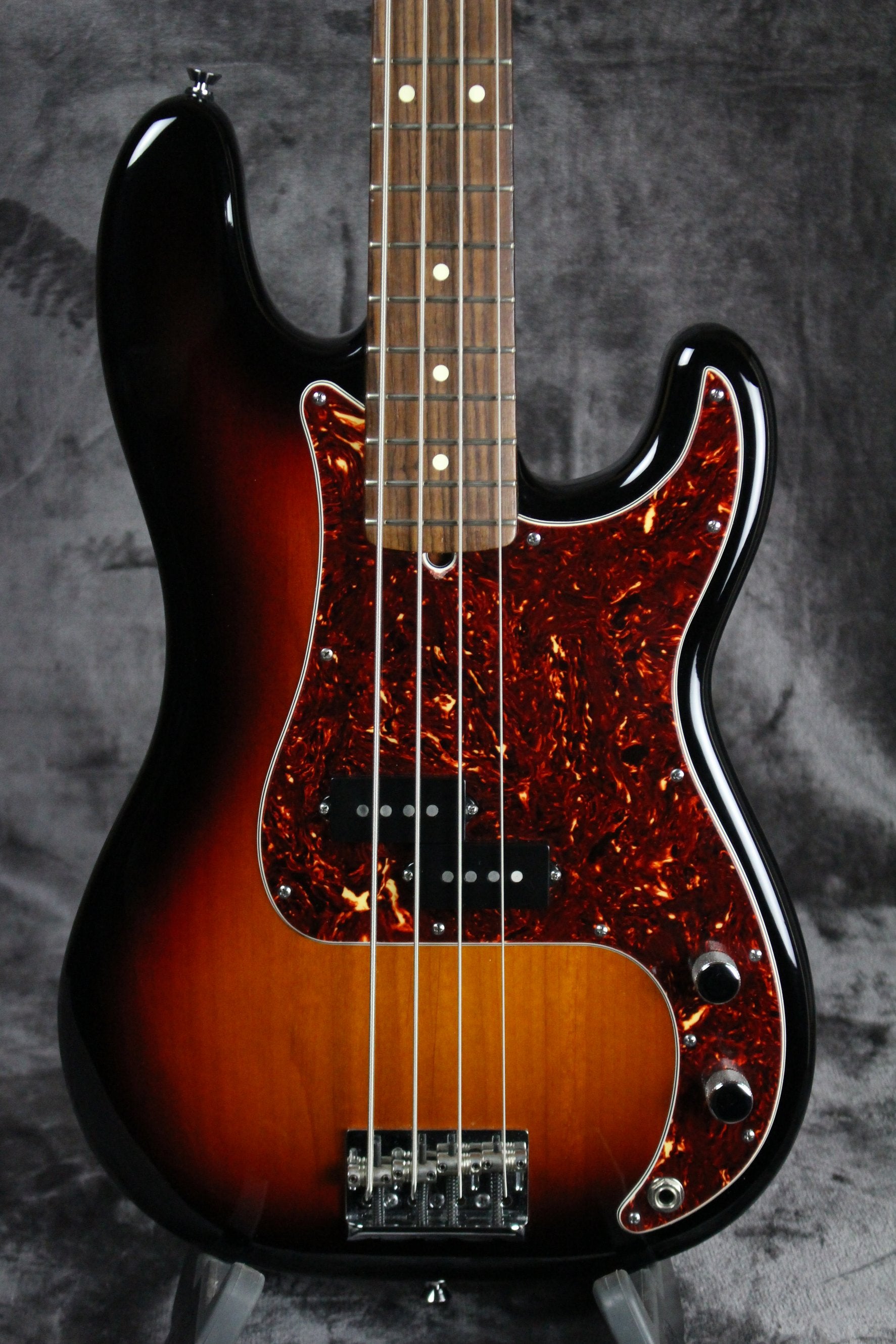 2011 Fender American Standard Precision Bass – Empire Guitars