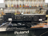 Roland GR-55 Guitar Synthesizer Used